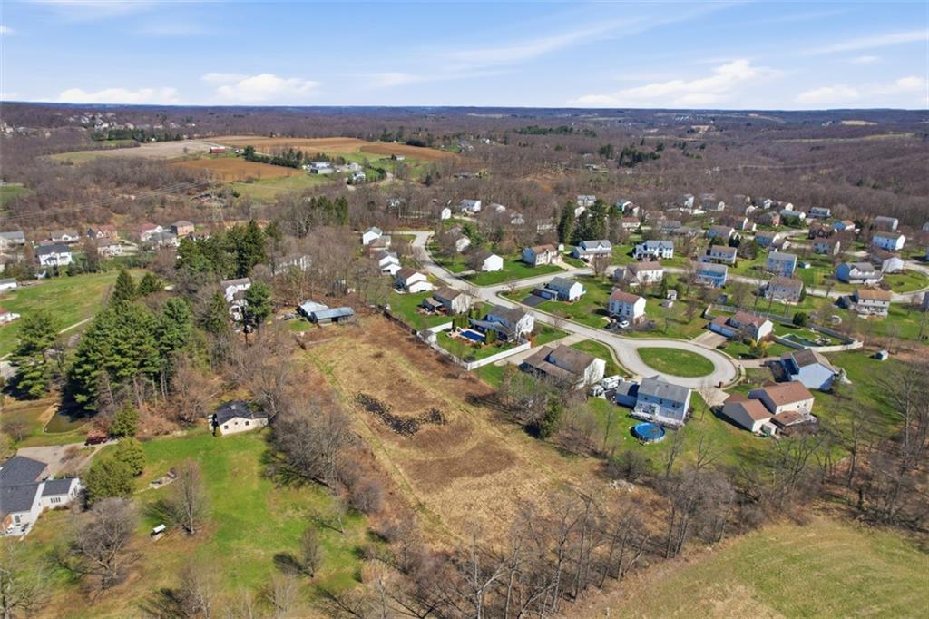 7524 Franklin Road Cranberry Township, PA 16066 - Photo 39 of 44 an aerial view of residential houses with outdoor space