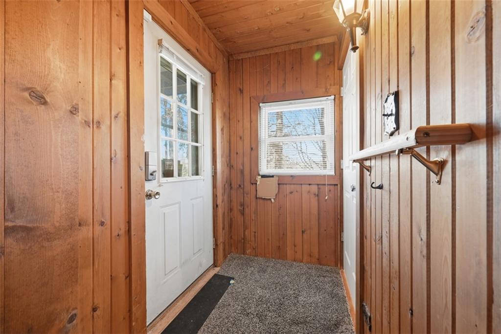 7524 Franklin Road Cranberry Township, PA 16066 - Photo 4 of 44 a view of front door