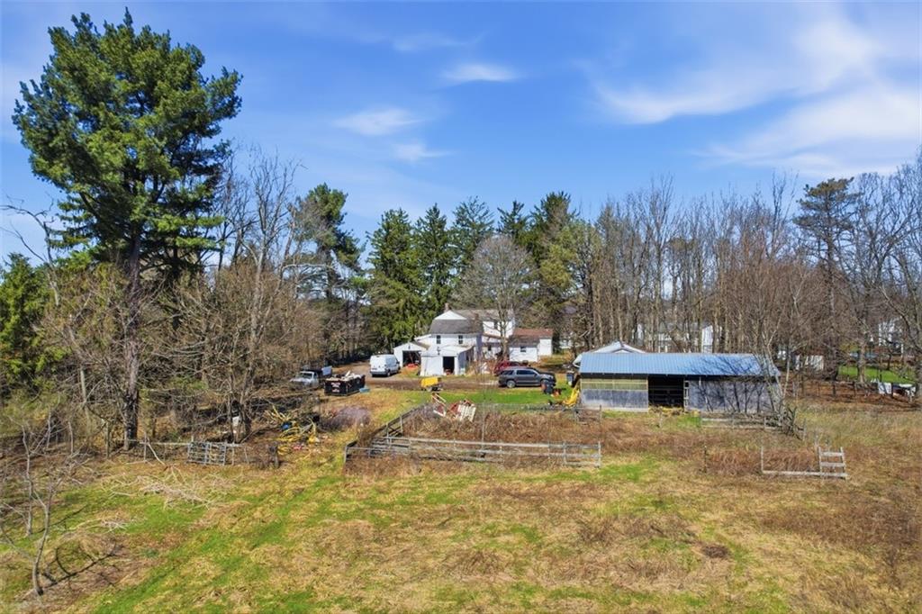 7524 Franklin Road Cranberry Township, PA 16066 - Photo 44 of 44 a view of a house with swimming pool and sitting area