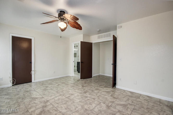 2530 West Roeser Road Phoenix, AZ 85041 - Photo 15 of 21 20151212184300832622000000-o
