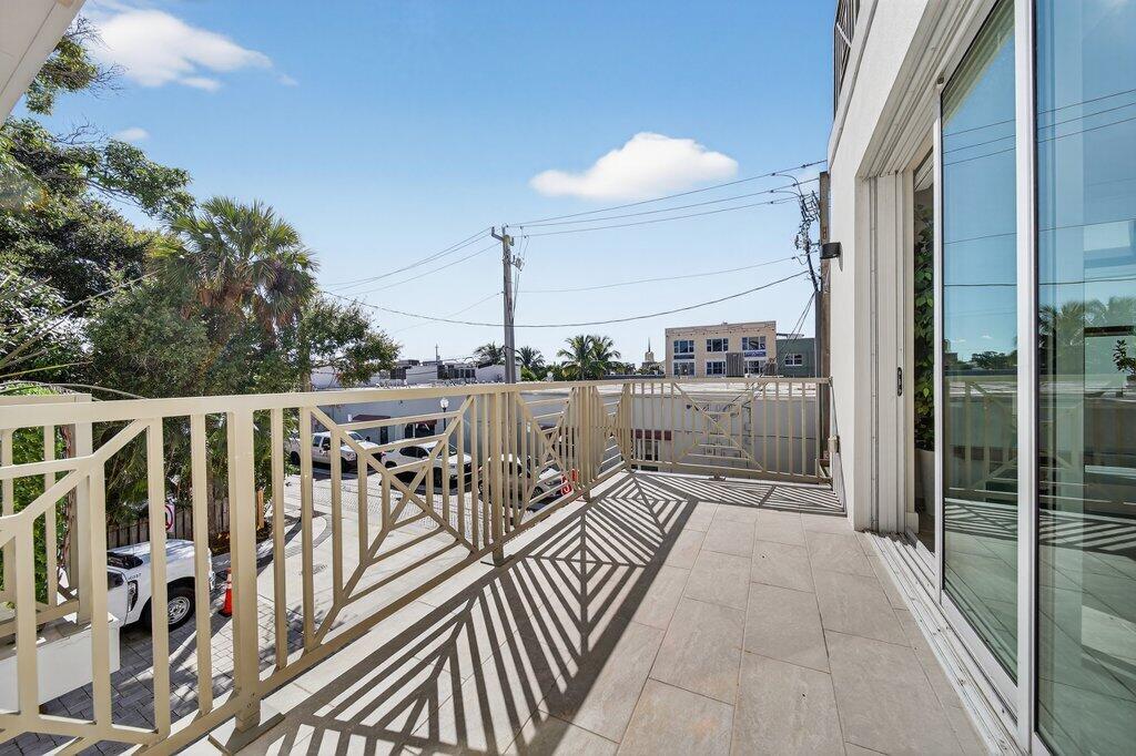 41 Southwest Seminole Street, Unit 209 Stuart, FL 34994 - Photo 14 of 26