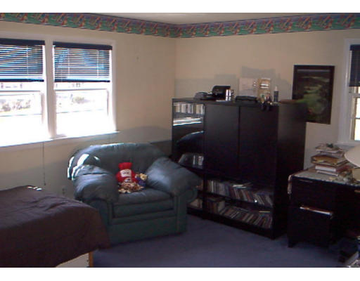 17 Red Coat Road Framingham, MA 01701 - Photo 17 of 24 Gallery Image 17