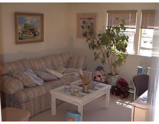17 Red Coat Road Framingham, MA 01701 - Photo 18 of 24 Gallery Image 18