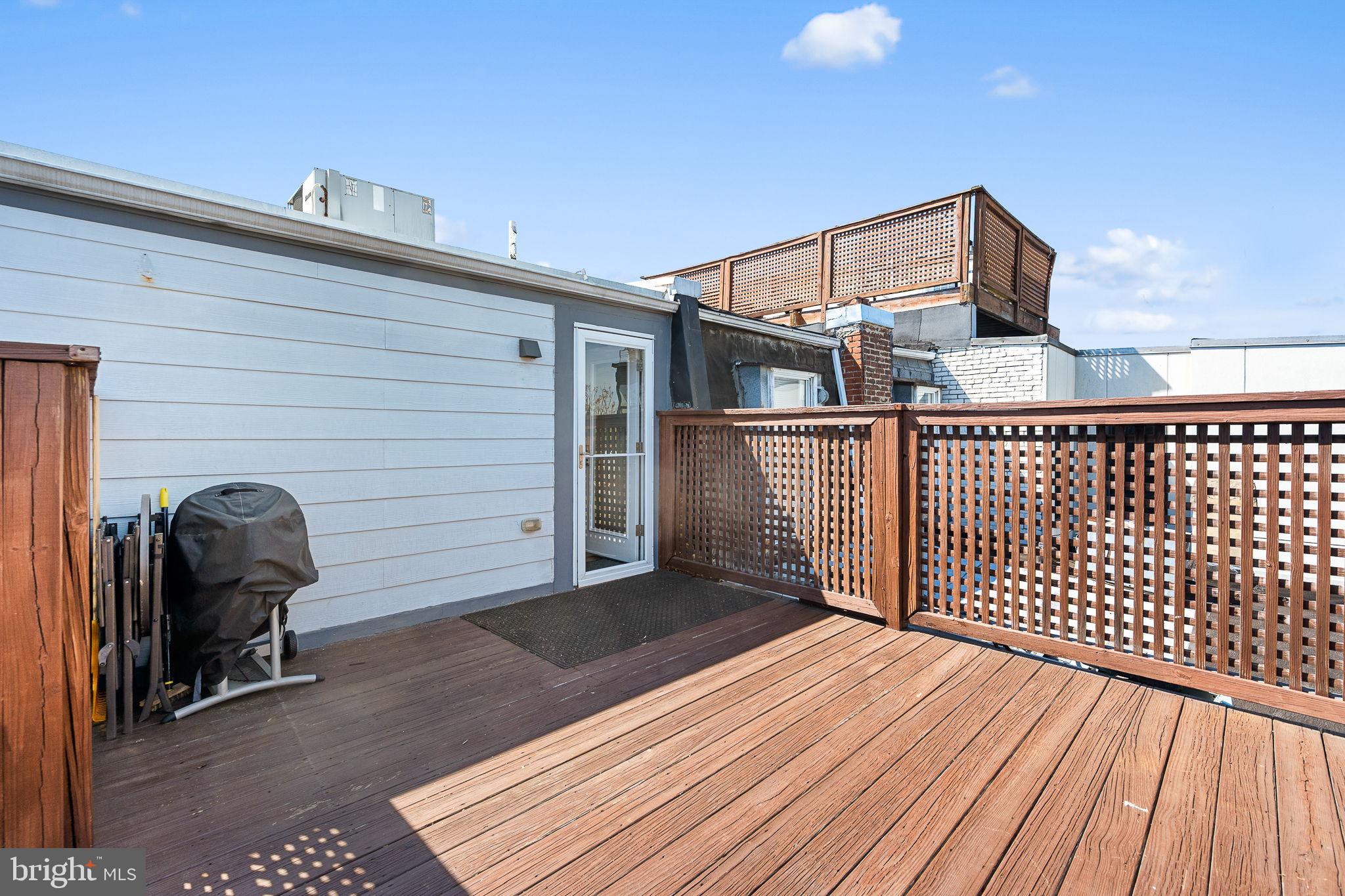 2819 11th Street Northwest, Unit 2 Washington, DC 20001 - Photo 31 of 36 a view of a roof deck