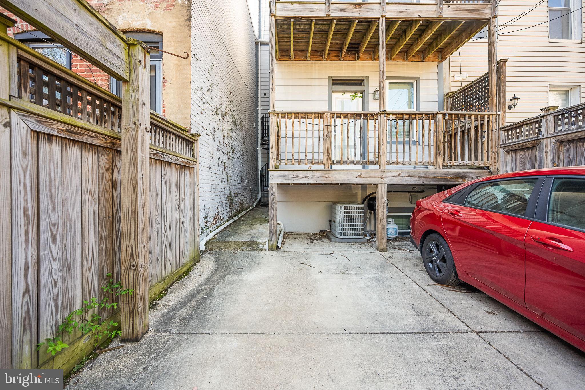 2819 11th Street Northwest, Unit 2 Washington, DC 20001 - Photo 33 of 36 a house view with a outdoor space