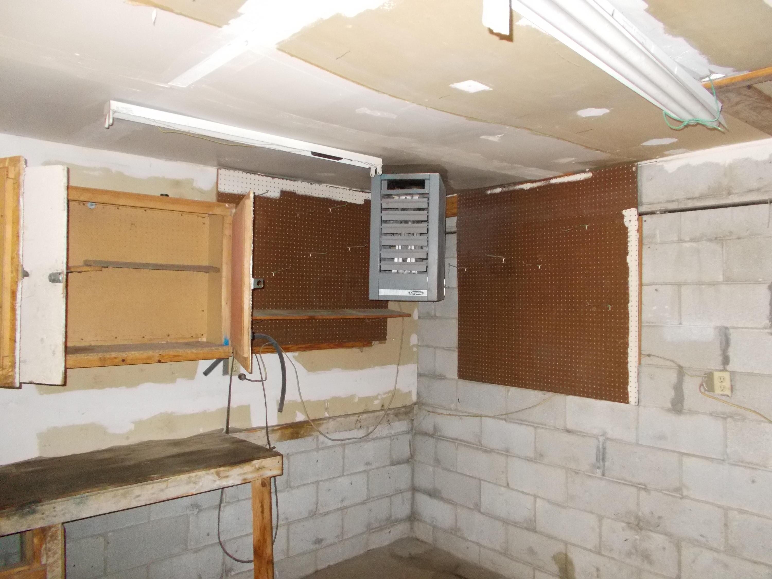284 Oxley Road Columbus, OH 43228 - Photo 7 of 19 Gallery Image 7