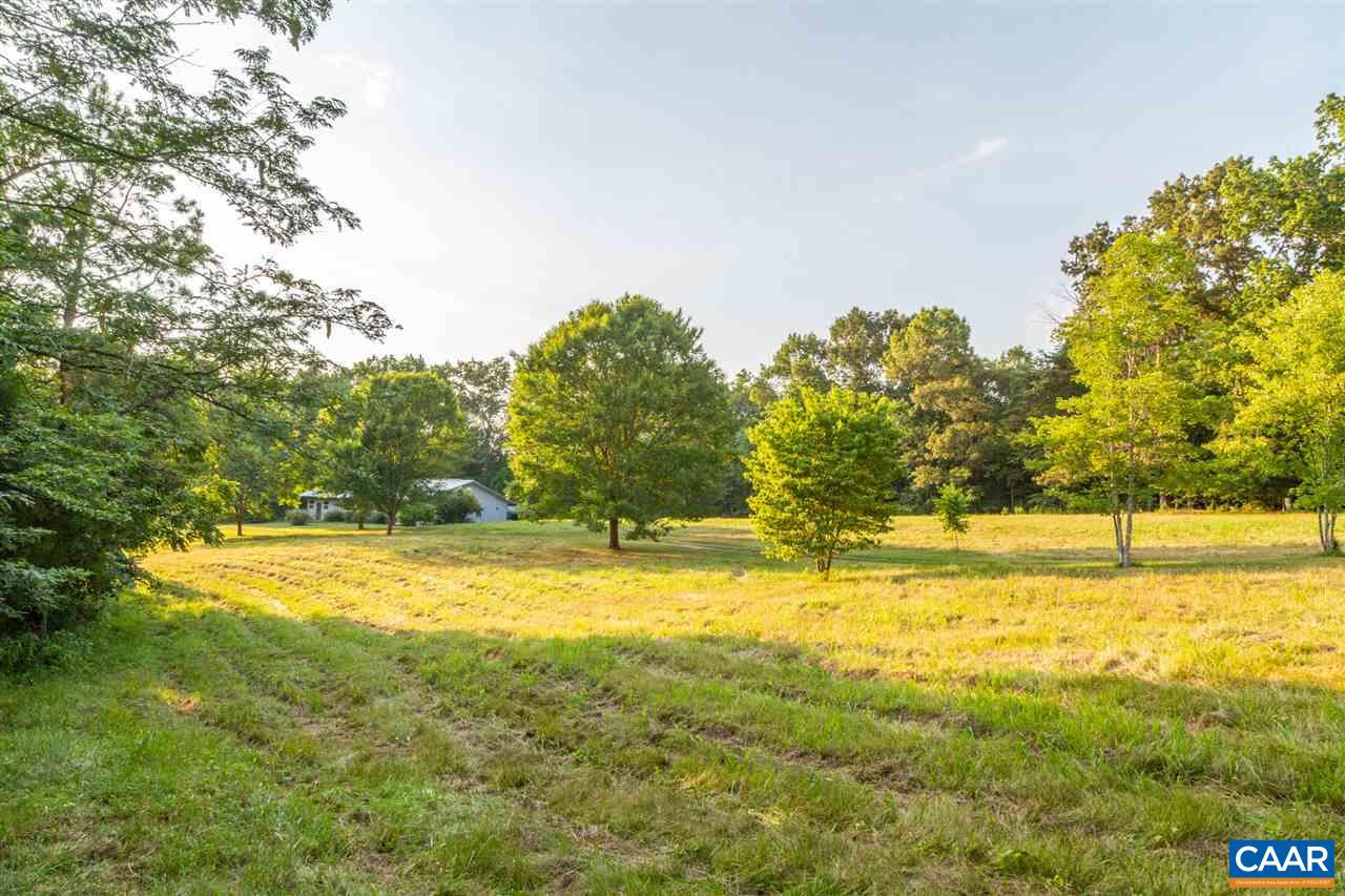 1139 Spencer Road Dillwyn, VA 23936 - Photo 2 of 29 a view of an ocean view