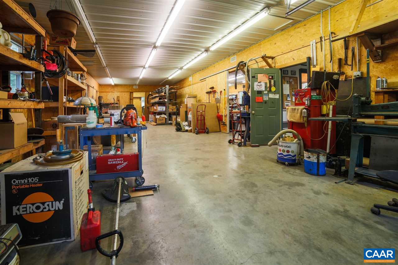 1139 Spencer Road Dillwyn, VA 23936 - Photo 28 of 29 a view of a room with gym equipment