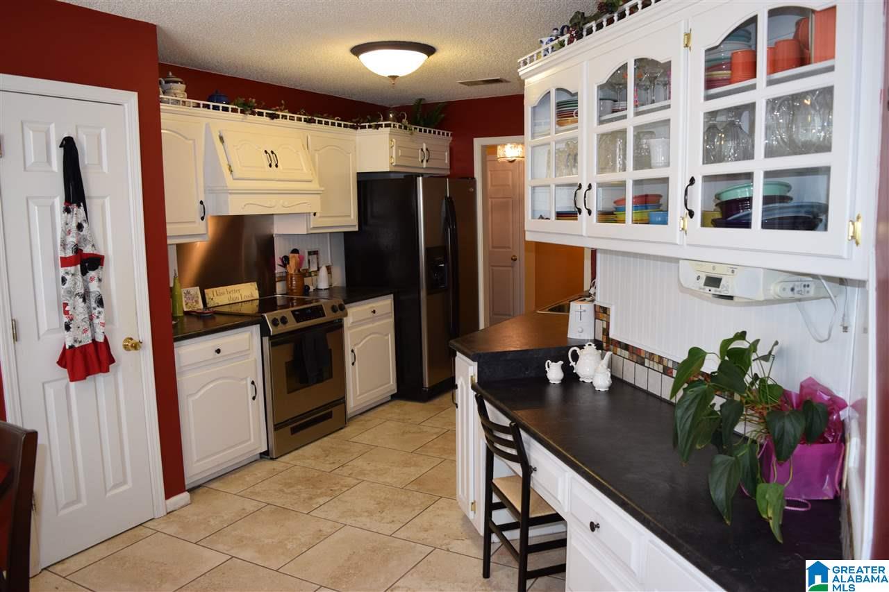 101 Greenfield Lane Alabaster, AL 35007 - Photo 12 of 35