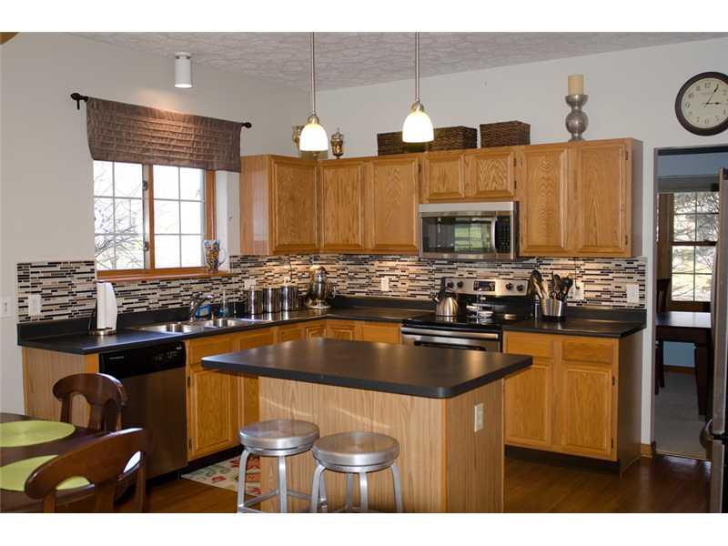 7674 Willow Ridge Fishers, IN 46038 - Photo 6 of 24 Gallery Image 6