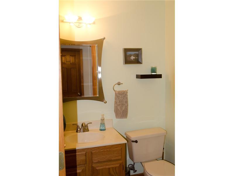 7674 Willow Ridge Fishers, IN 46038 - Photo 10 of 24 Gallery Image 10