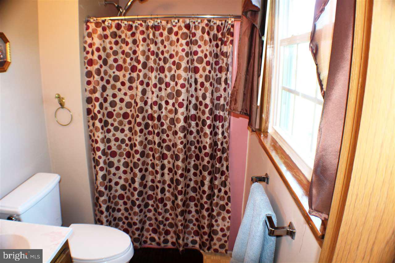 558 Poplar Street Hanover, PA 17331 - Photo 17 of 35 Gallery Image 17