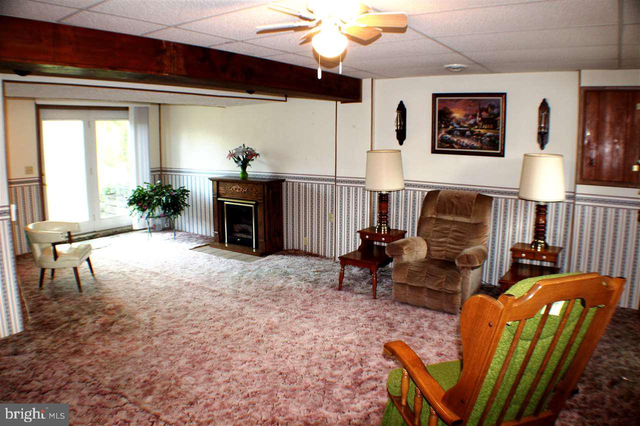 558 Poplar Street Hanover, PA 17331 - Photo 24 of 35 Gallery Image 24