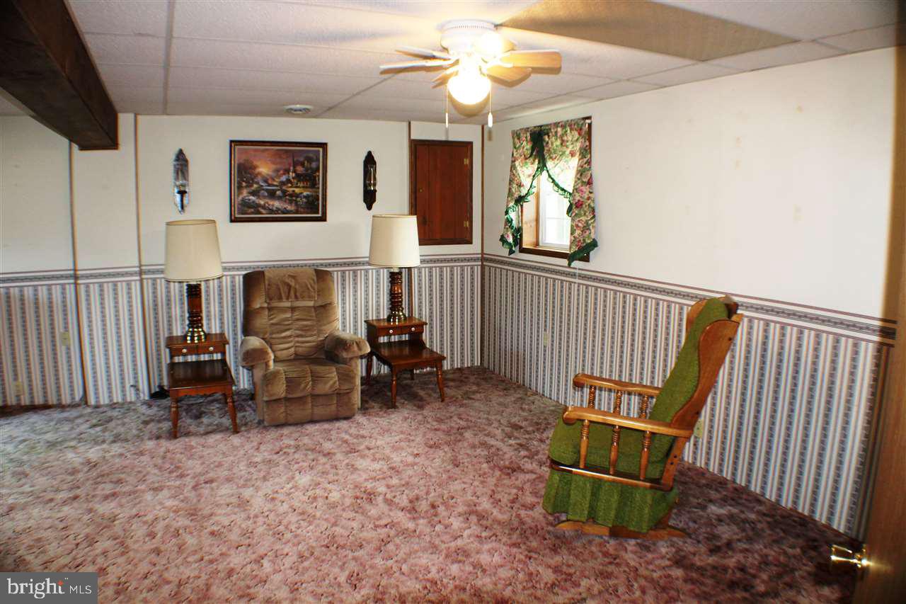 558 Poplar Street Hanover, PA 17331 - Photo 26 of 35 Gallery Image 26