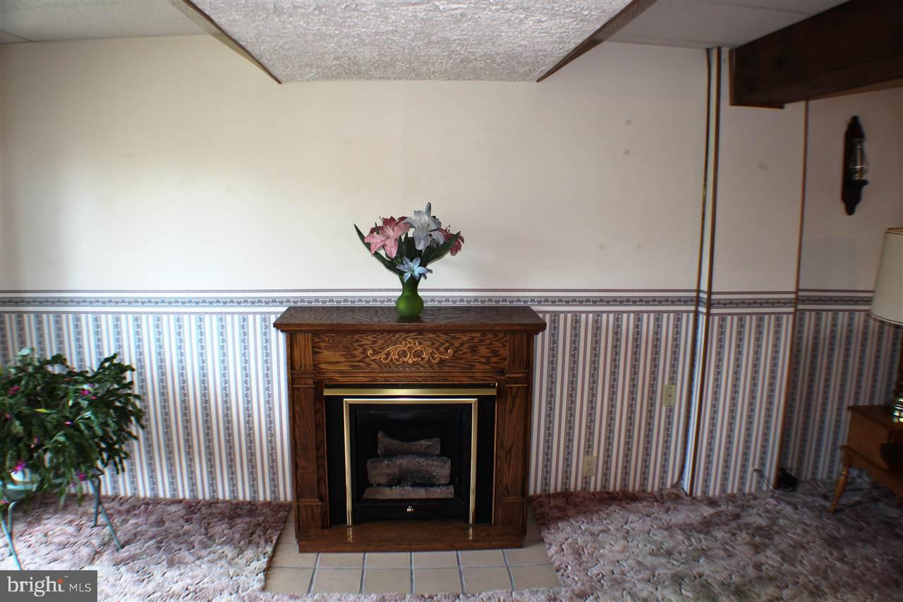 558 Poplar Street Hanover, PA 17331 - Photo 27 of 35 Gallery Image 27