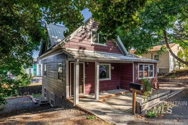$389,000 | 212 Henley Street, Moscow, ID 83843