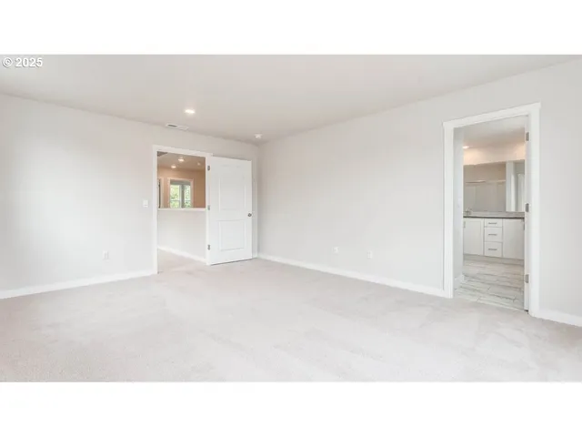 $519,995 | 6487 Southeast Nasha Street, Hillsboro, OR 97123