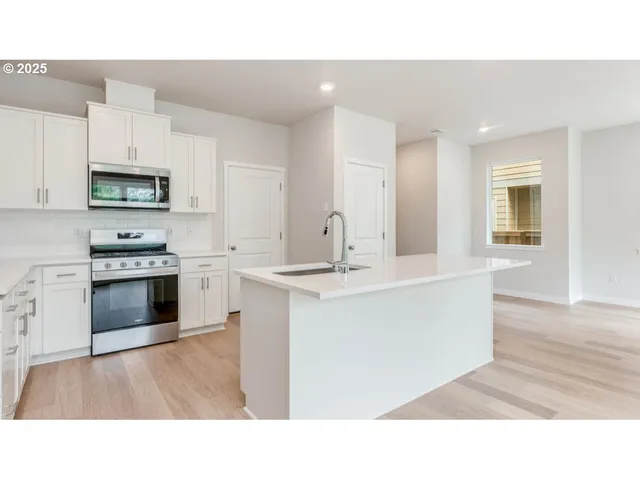 $519,995 | 6487 Southeast Nasha Street, Hillsboro, OR 97123