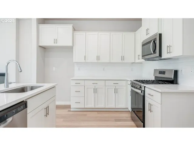 $519,995 | 6487 Southeast Nasha Street, Hillsboro, OR 97123