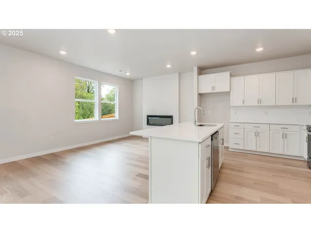 $519,995 | 6487 Southeast Nasha Street, Hillsboro, OR 97123