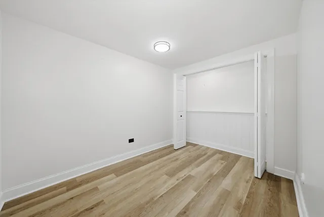 a picture of a bench in front