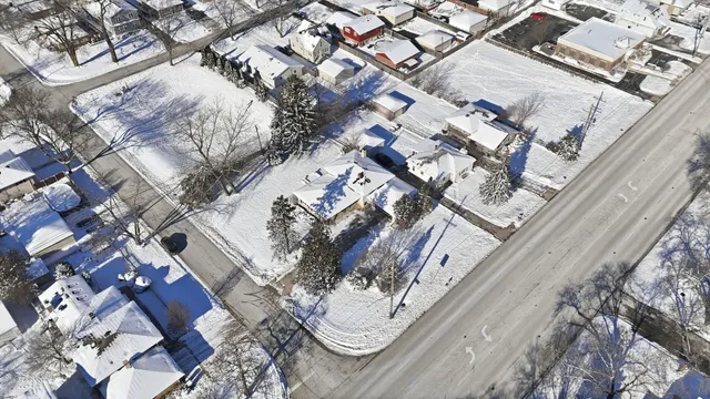 $550,000 | 3928 North Cass Avenue, Westmont, IL 60559