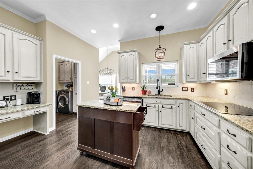 288 McVoid Road Springtown, TX 76082 - Photo 5 of 21 Gallery Image 5