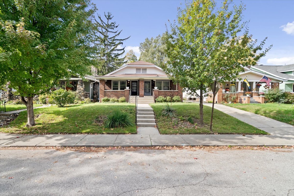 738 North Riley Avenue Indianapolis, IN 46201 - Photo 1 of 27 Gallery Image 1