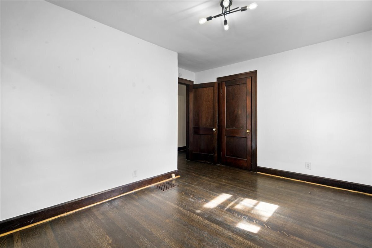 738 North Riley Avenue Indianapolis, IN 46201 - Photo 16 of 27 Gallery Image 16
