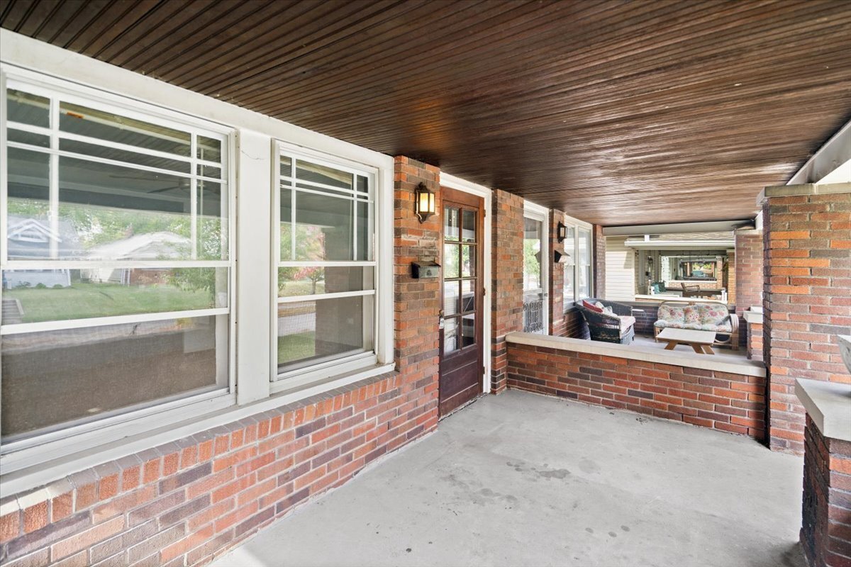 738 North Riley Avenue Indianapolis, IN 46201 - Photo 19 of 27 Gallery Image 19