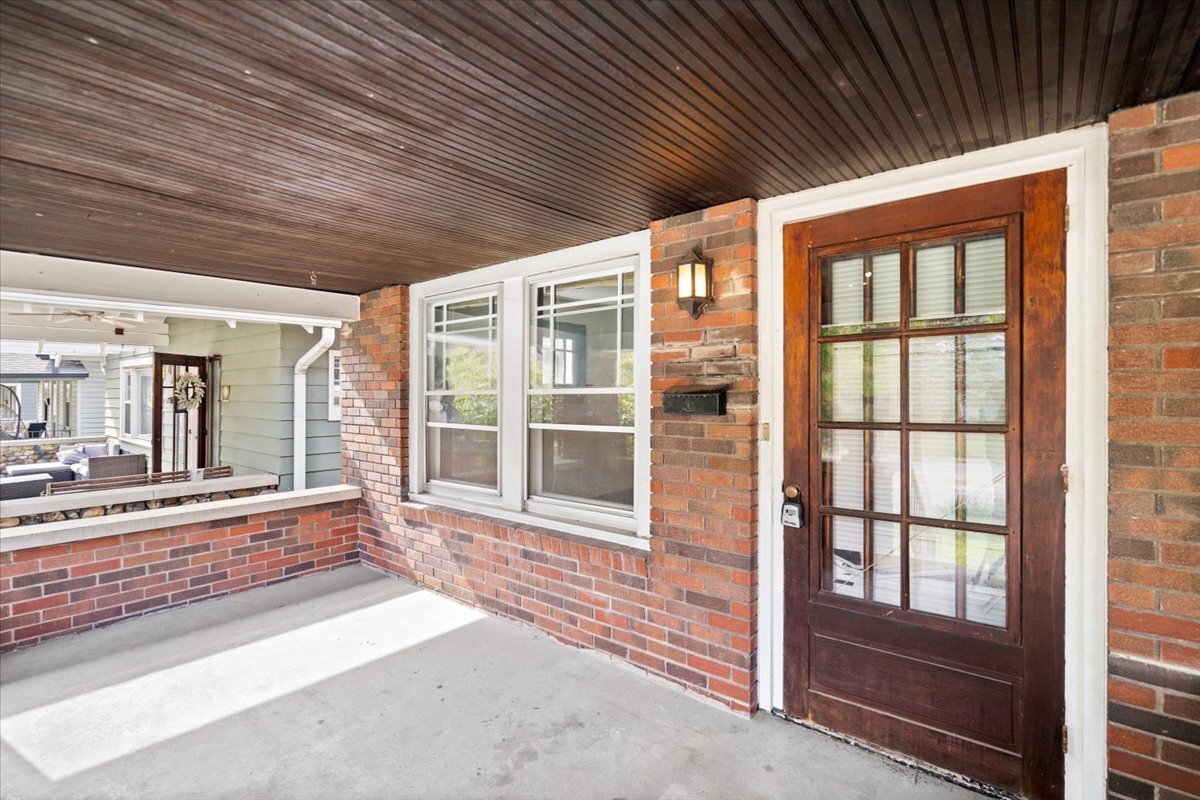 738 North Riley Avenue Indianapolis, IN 46201 - Photo 20 of 27 Gallery Image 20