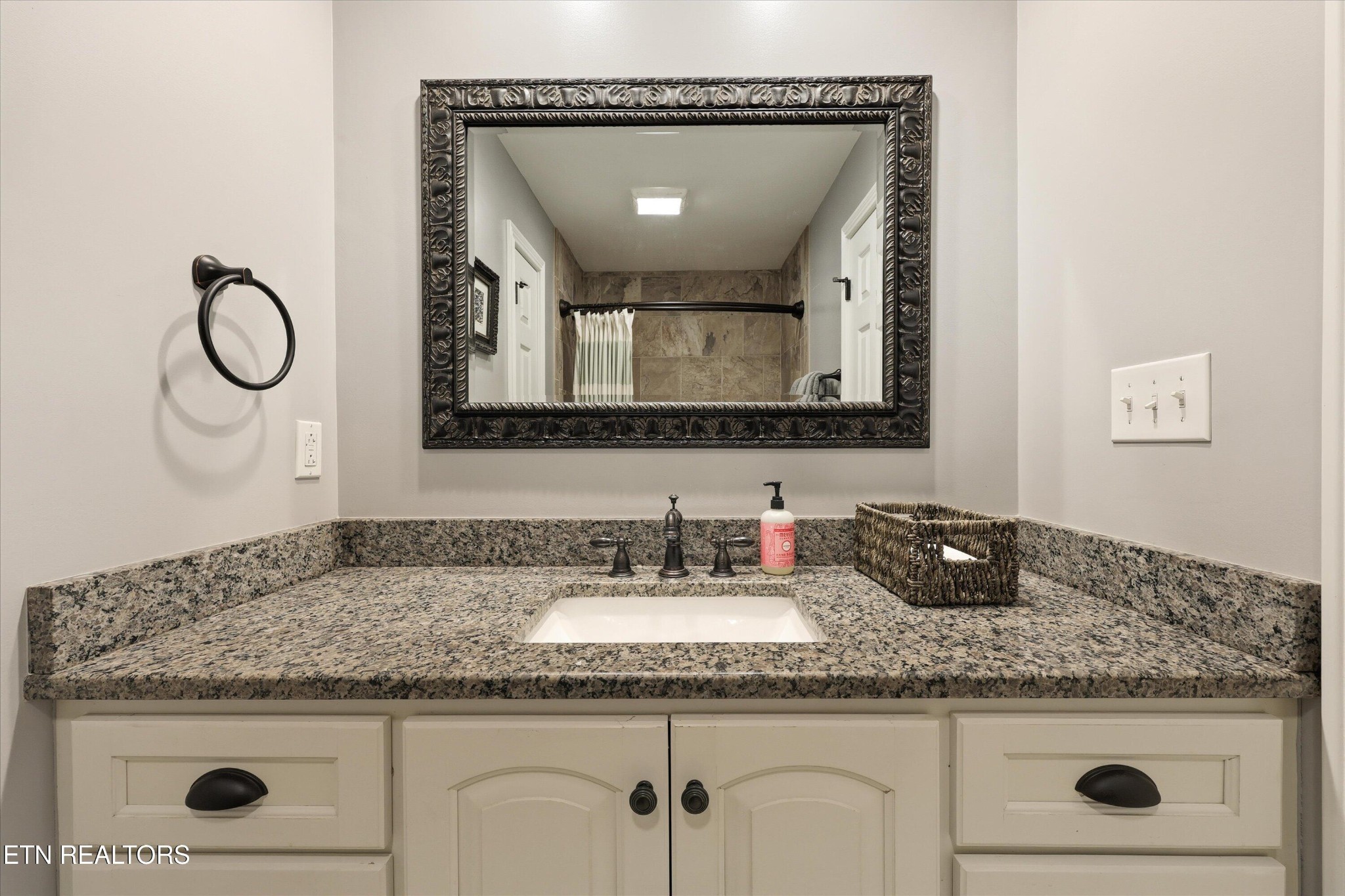 1804 Hopewell Road Knoxville, TN 37920 - Photo 26 of 47