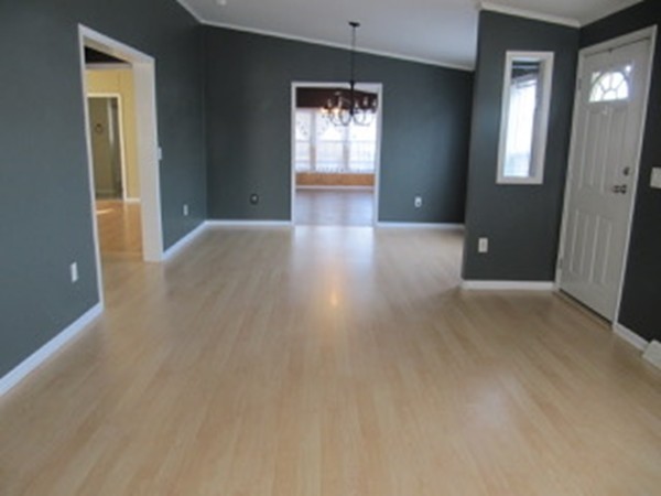 21 Short Street Raynham, MA 02767 - Photo 10 of 29 Gallery Image 10