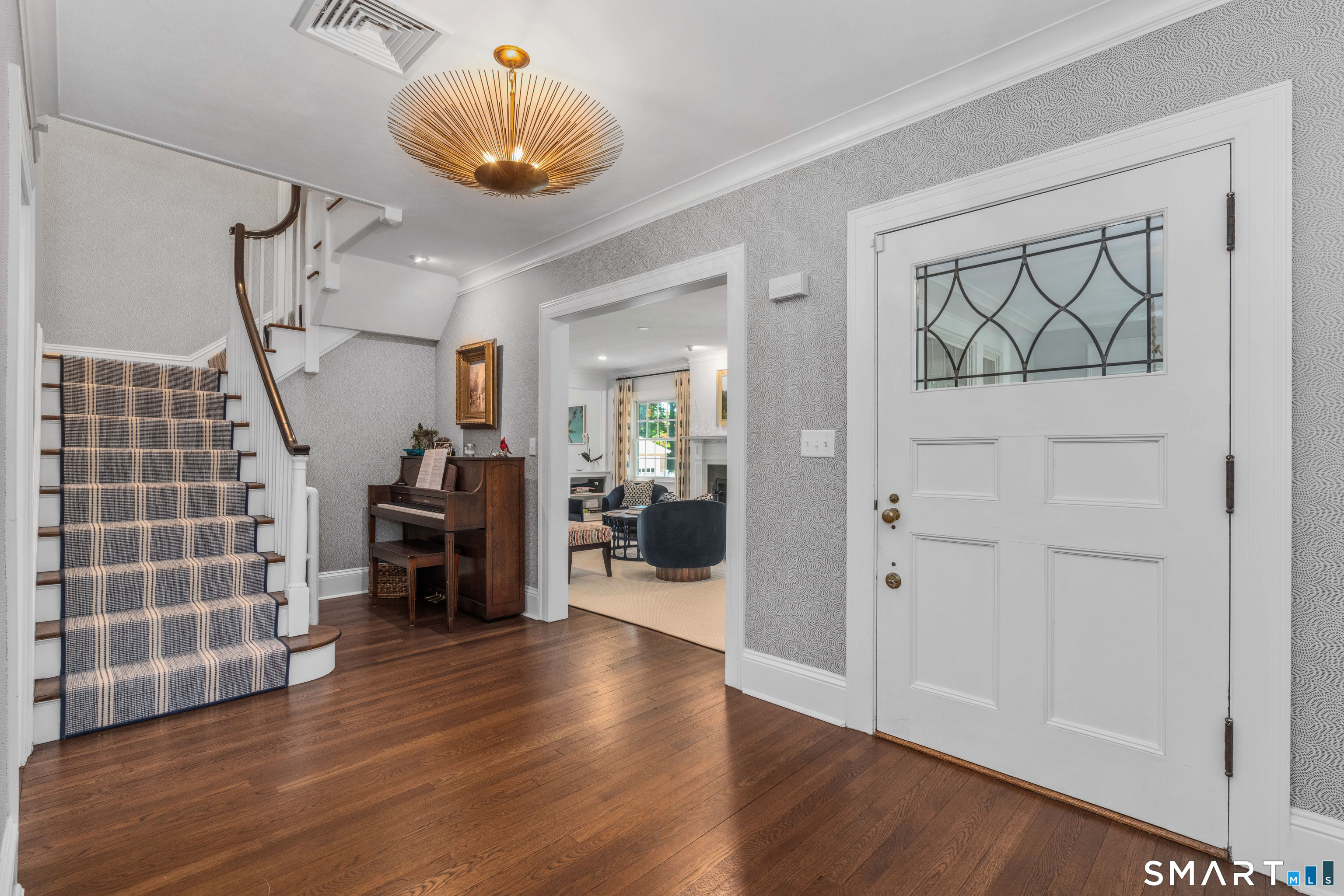 22 Ridgewood Road West Hartford, CT 06107 - Photo 6 of 35