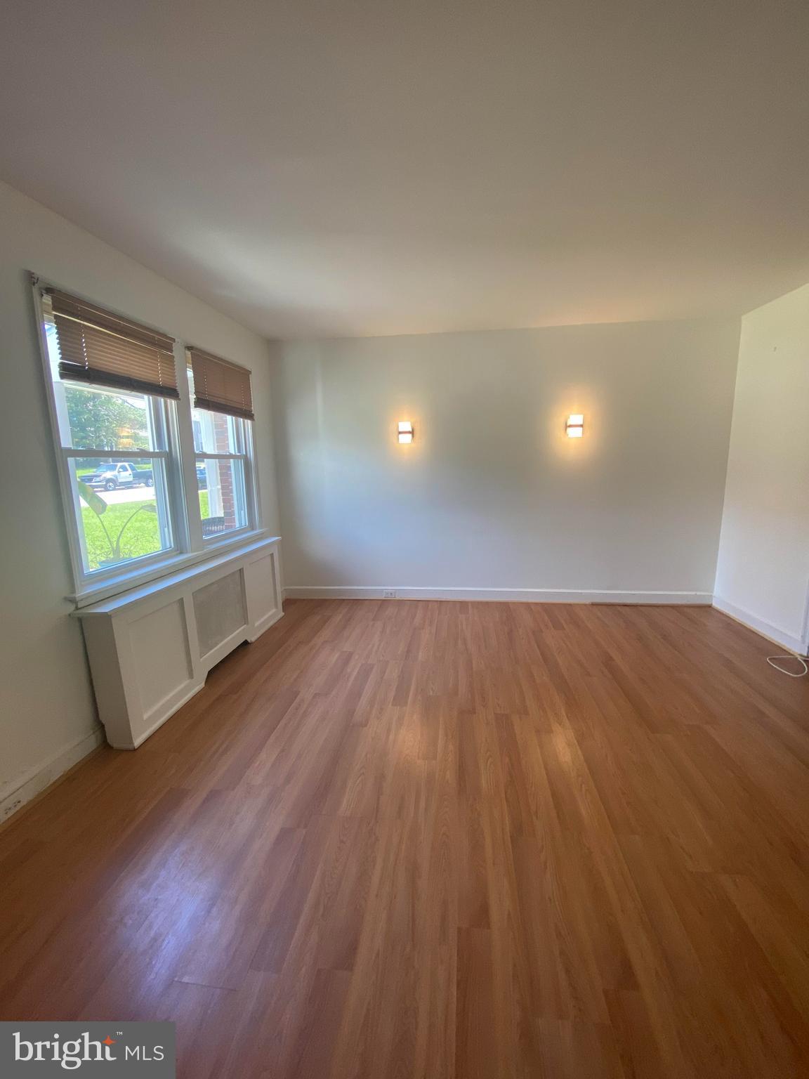 1318 Crofton Road Baltimore, MD 21239 - Photo 3 of 21