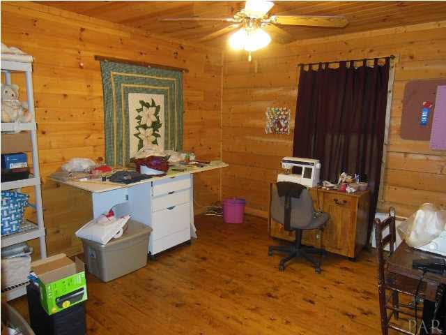 4535 Hayes Road Milton, FL 32583 - Photo 15 of 25 Gallery Image 15