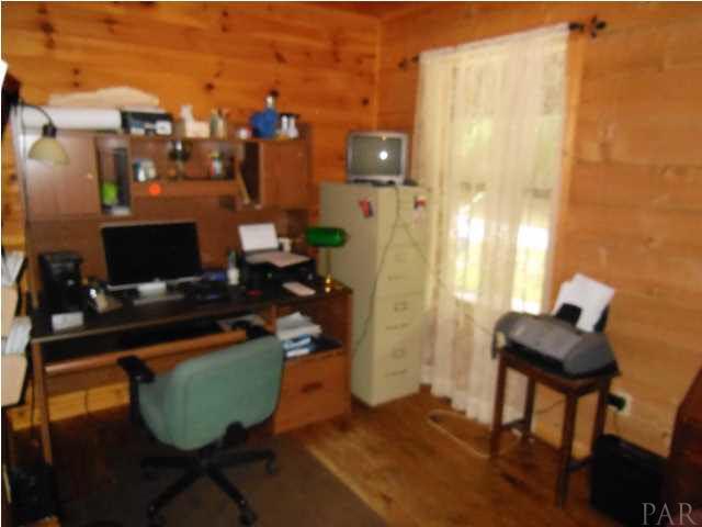 4535 Hayes Road Milton, FL 32583 - Photo 23 of 25 Gallery Image 23