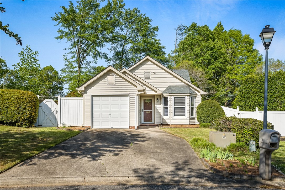 109 Cobblestone Circle Anderson, SC 29621 - Photo 1 of 30 Gallery Image 1
