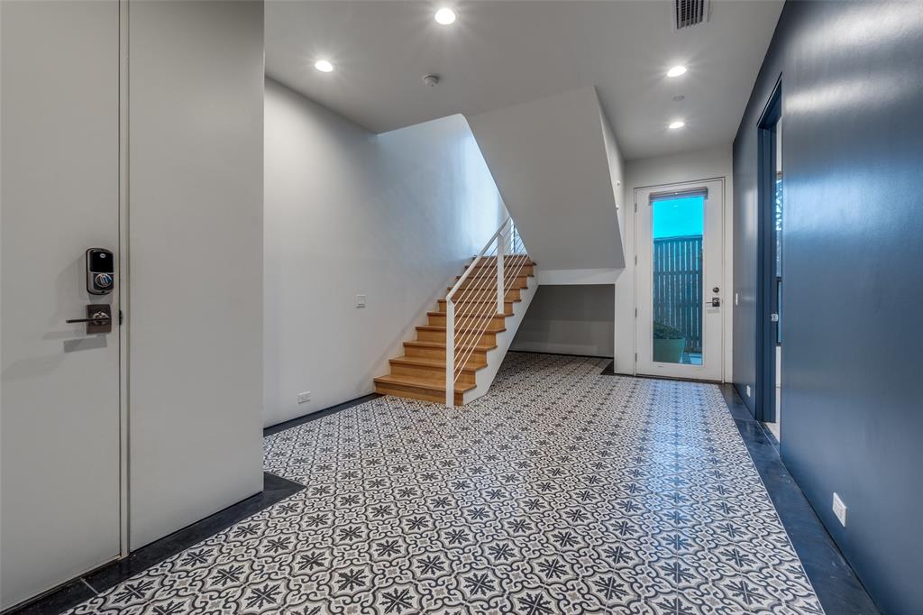 1505 North Haskell Avenue, Unit 3 Dallas, TX 75204 - Photo 2 of 28