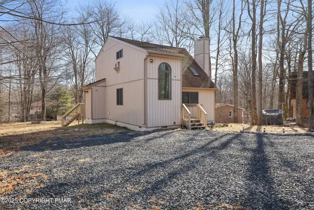 $2,400 | 2103 Rosemont Drive, Tobyhanna, PA 18466