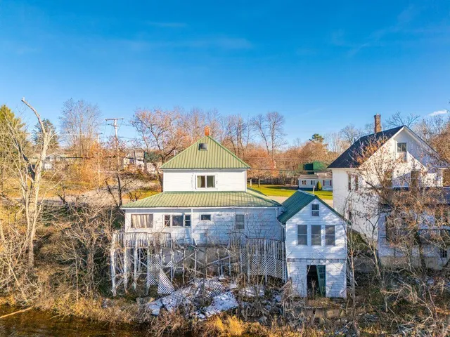 $299,000 | 104 Madawaska Avenue, Pittsfield, ME 04967