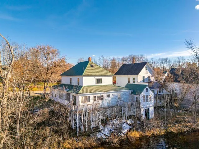 $299,000 | 104 Madawaska Avenue, Pittsfield, ME 04967