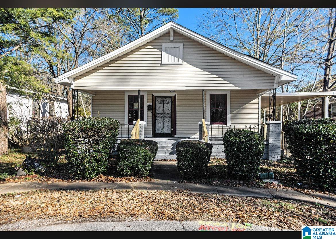 917 27th Street Southwest Birmingham, AL 35211 - Photo 1 of 10