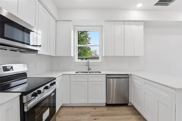 $1,850 | 4610 Providence Street, Unit A, Houston, TX 77020