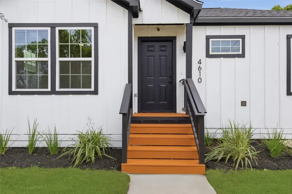 $1,850 | 4610 Providence Street, Unit A, Houston, TX 77020