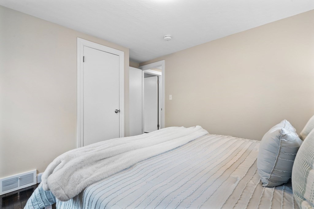 38 Oriole Road Stoughton, MA 02072 - Photo 18 of 34 Gallery Image 18