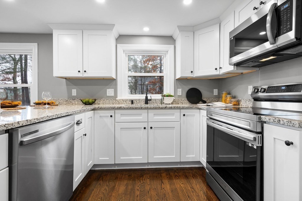38 Oriole Road Stoughton, MA 02072 - Photo 9 of 34 Gallery Image 9