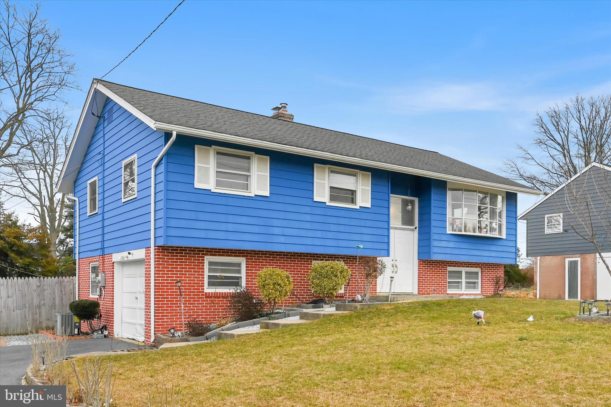 1137 Nissley Road Lancaster, PA 17601 - Photo 3 of 33 a front view of house with yard