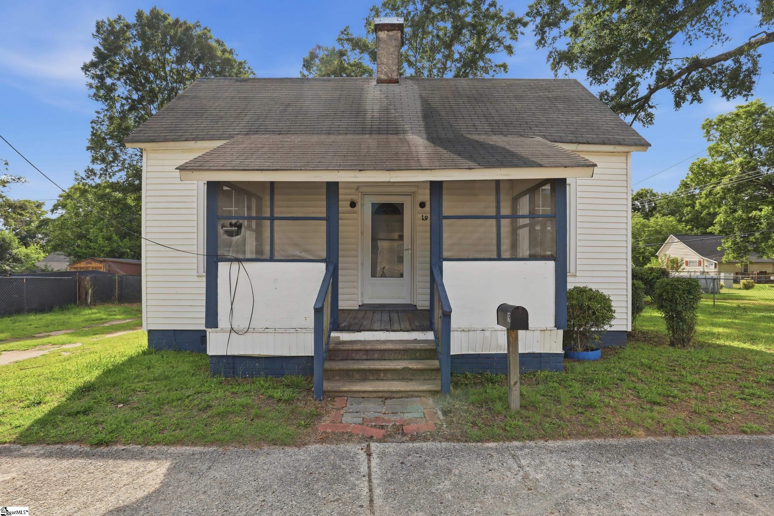 19 Geer Street Belton, SC 29627 - Photo 2 of 23
