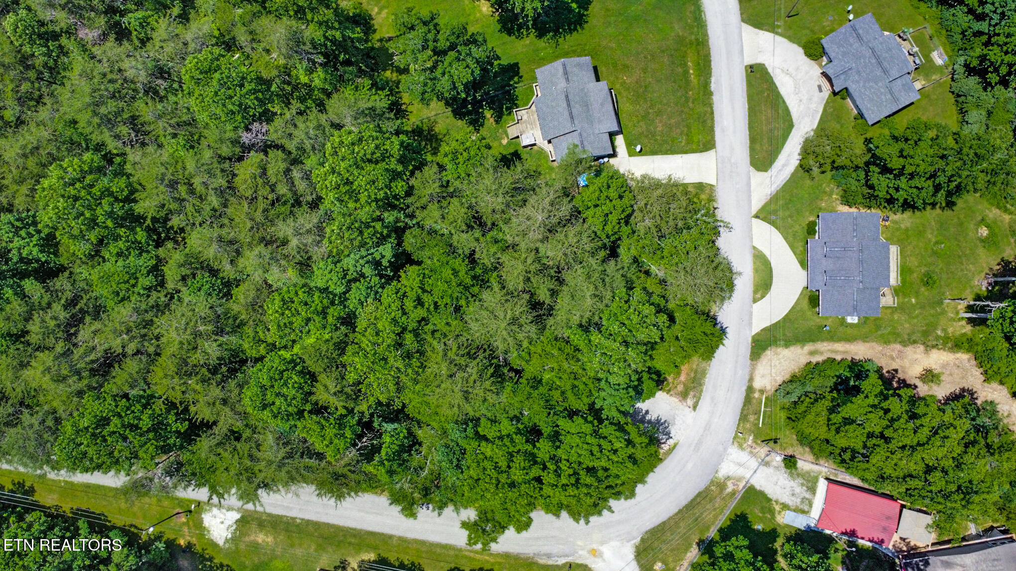 537 Siever Road Crossville, TN 38572 - Photo 2 of 26 dji_0444-dji_0446